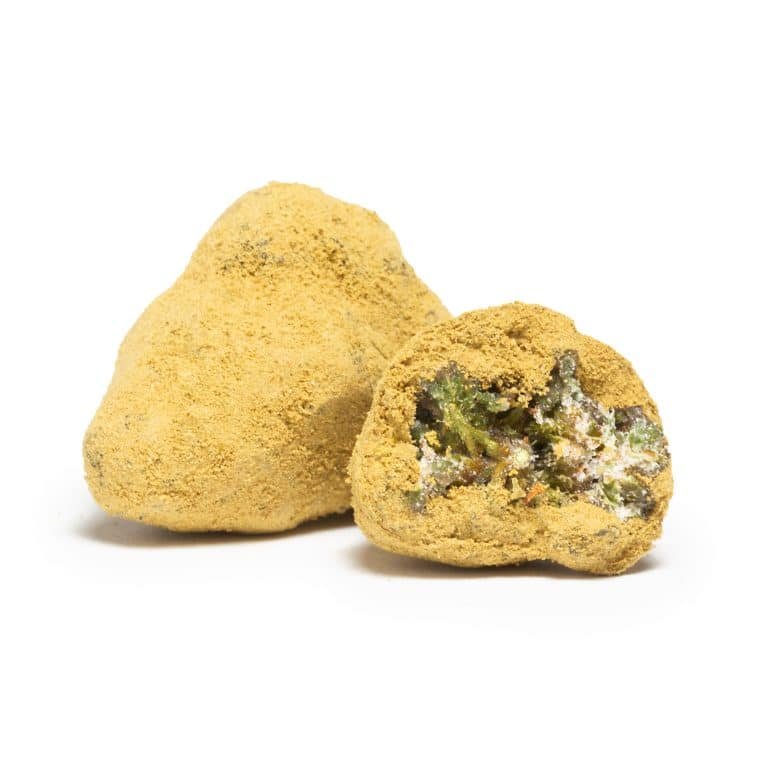 Moonrocks CBD de Cannactiva, cogollos cubiertos de kief dorado con interior resinoso y potente concentración de CBD.